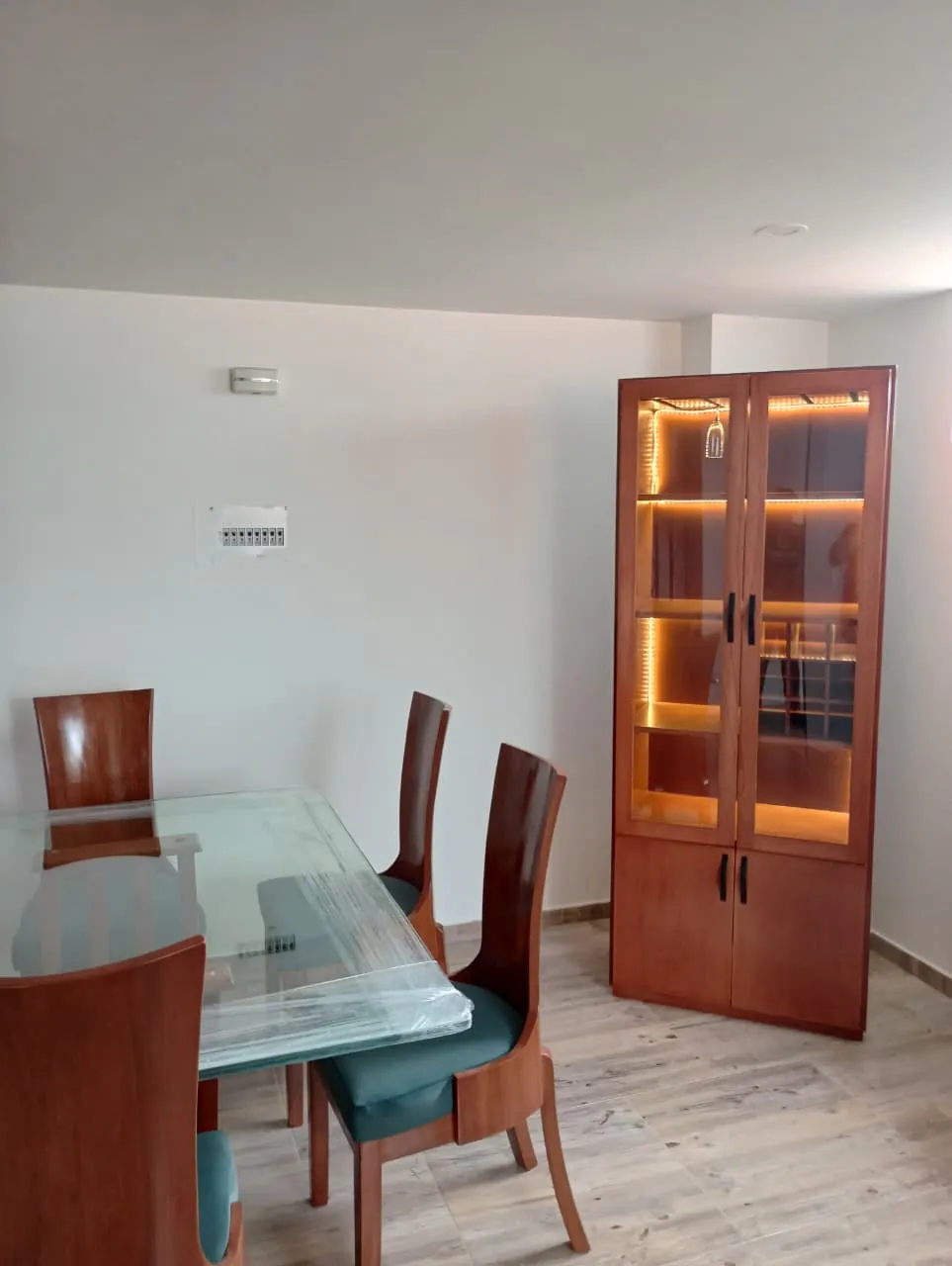 Mueble en madera